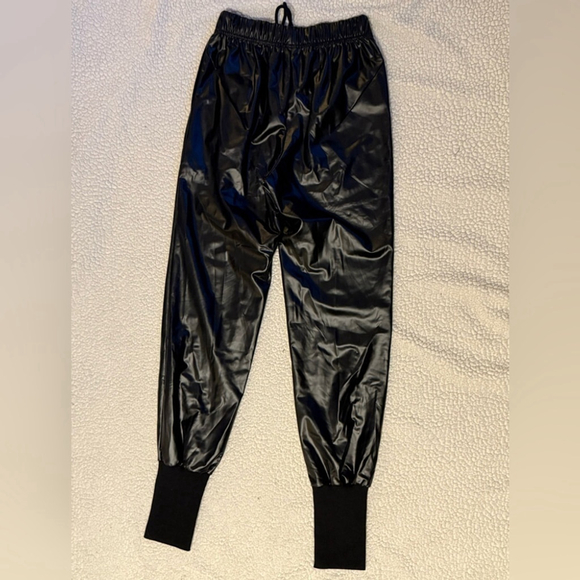 Lulunico by Chicways Black Faux Leather Joggers Small - Picture 8 of 13